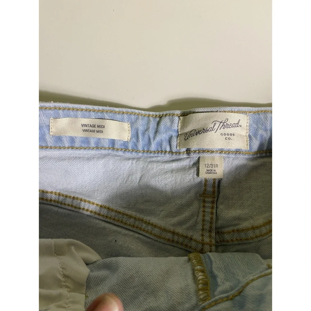 Universal Thread denim Shorts Women 12 light blue High-Rise Vintage Distressed‎